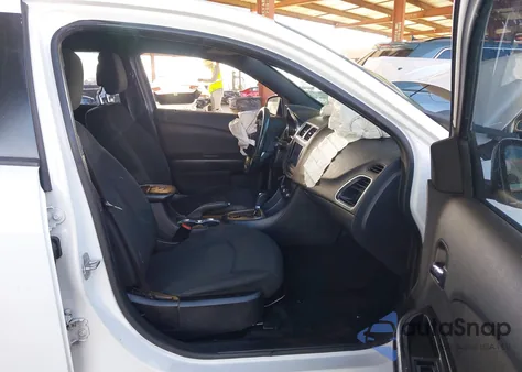 2014 Dodge Avenger Sxt z USA, uszkodzony, nr VIN 1C3CDZCB0EN202872